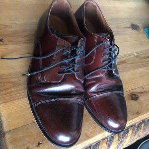 Burgundy dress shoes with cap toe